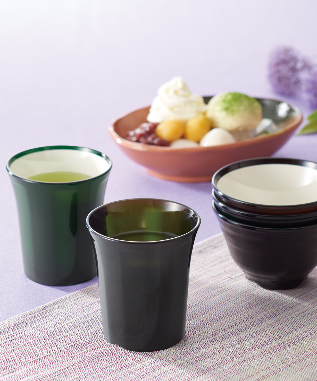 写真：ガラス調食器「スプラッシュNeo」