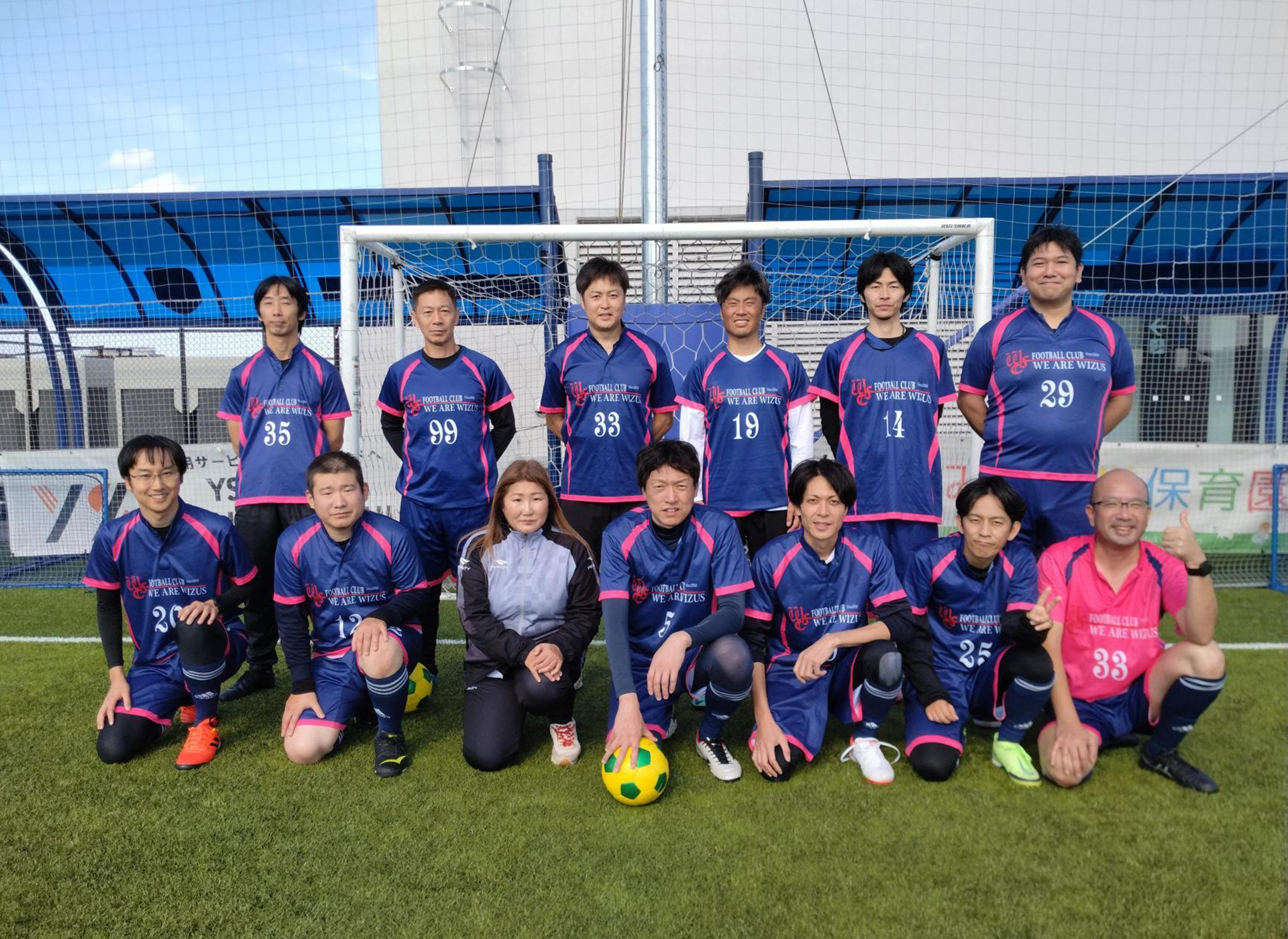 画像：フットサルクラブ集合写真