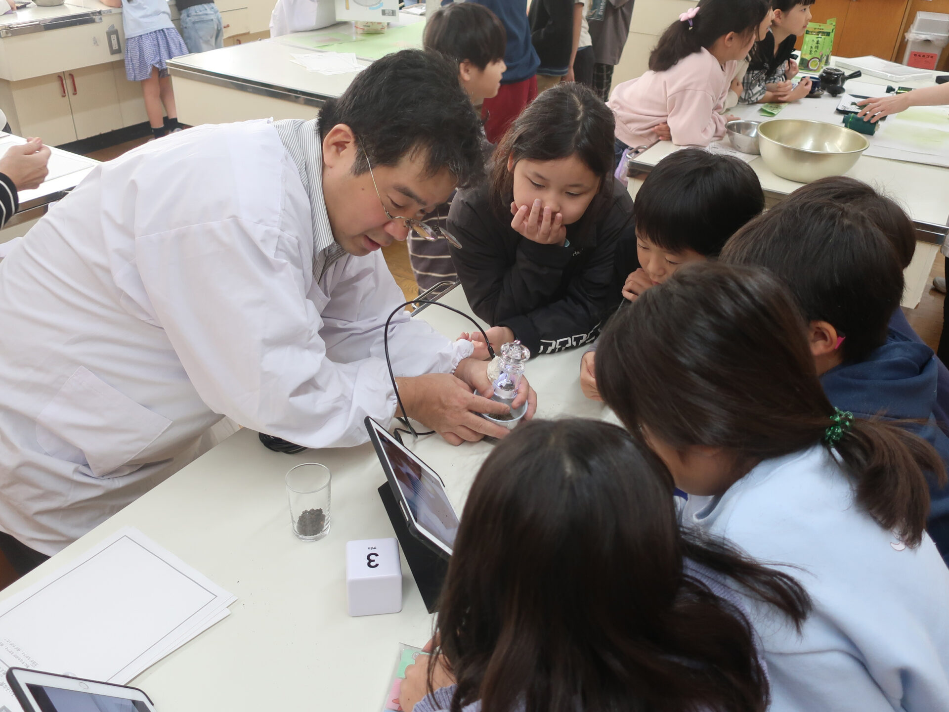 画像：和食会議・特別出前授業の様子